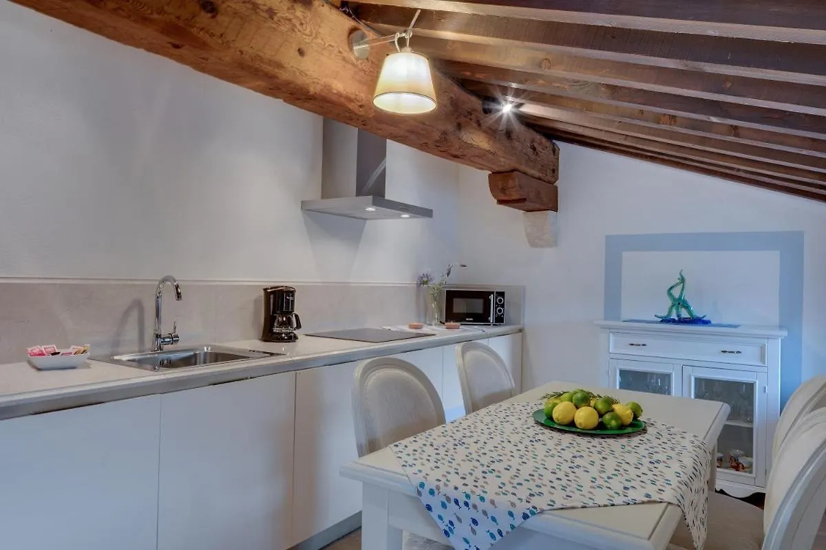 Rambaldi Apartments In Casa Nr 2 Bardolino 0*,