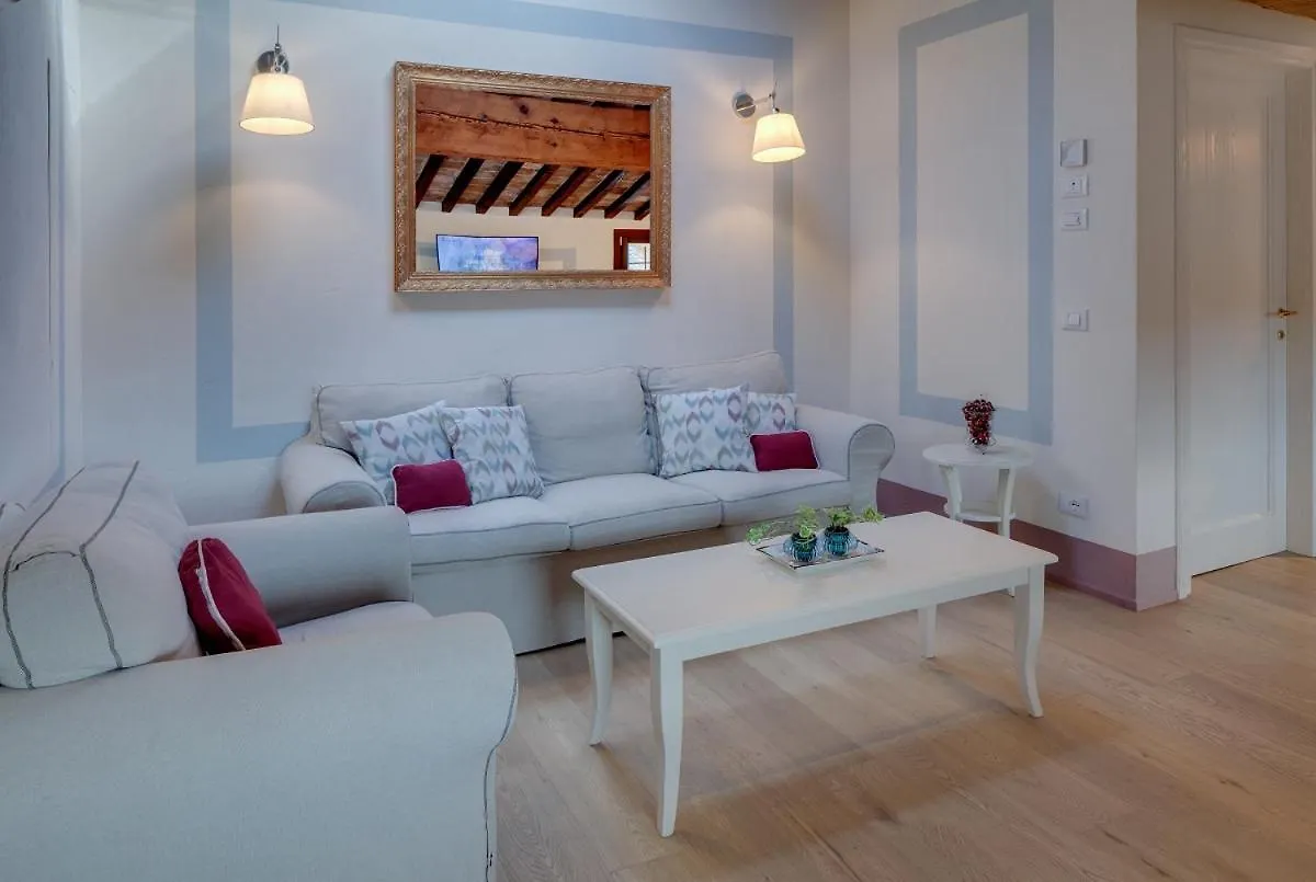 Rambaldi Apartments In Casa Nr 2 Bardolino Italy